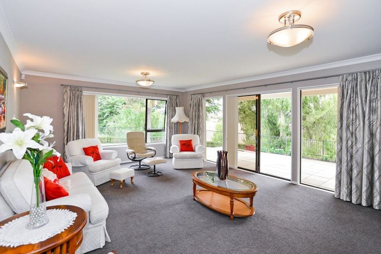 Photo of property in 98 Lane Road, Havelock North, 4130