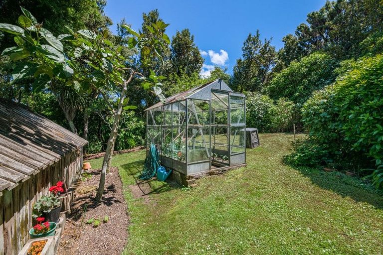 Photo of property in 149 Cornwallis Road, Cornwallis, Auckland, 0604