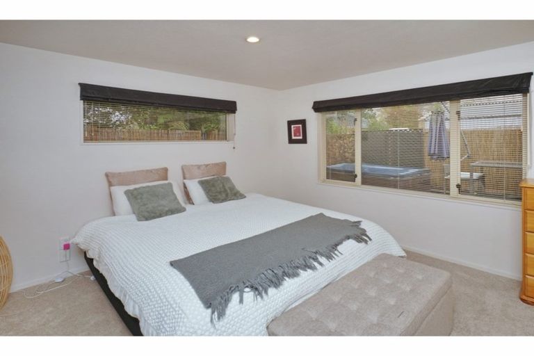 Photo of property in 97a Winters Road, Redwood, Christchurch, 8051