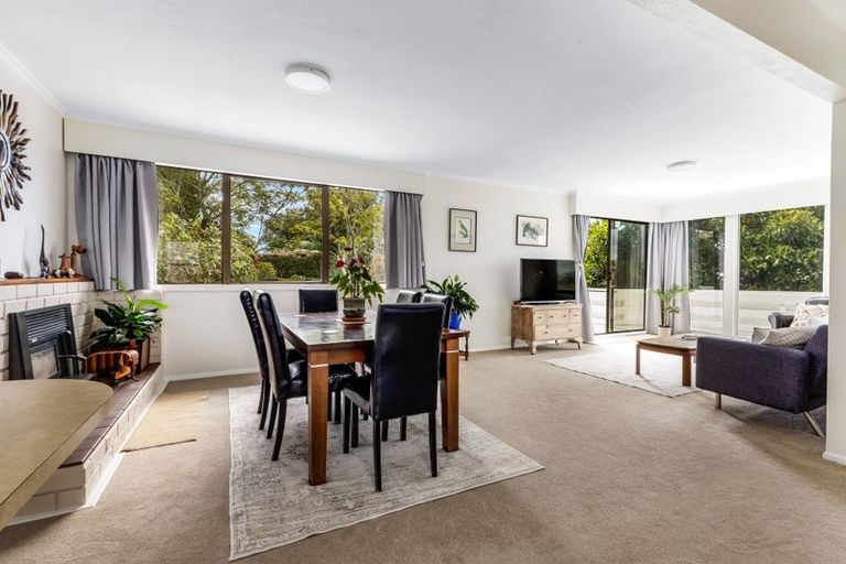 Photo of property in 10 Lawry Street, Moturoa, New Plymouth, 4310