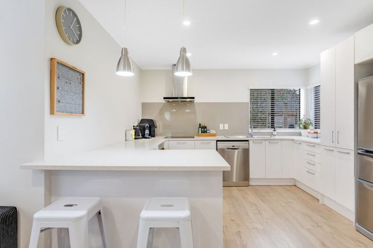 Photo of property in 4/72 Moore Street, Howick, Auckland, 2014