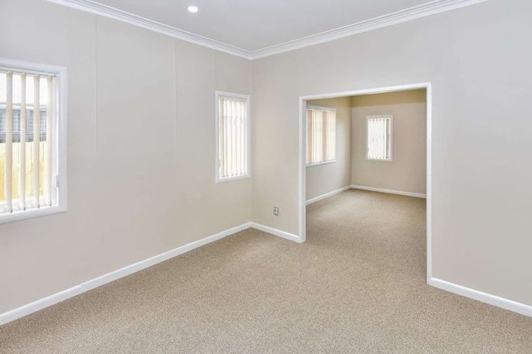 Photo of property in 79c Russell Road, Manurewa, Auckland, 2102