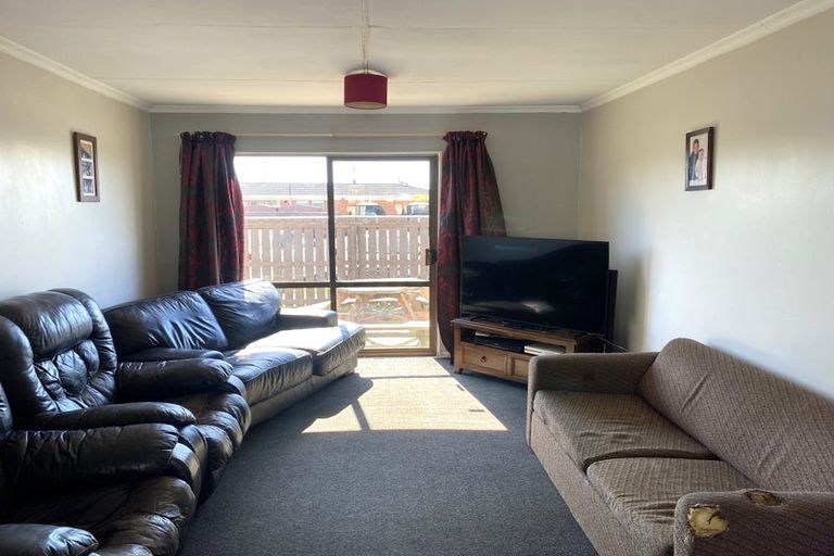 Photo of property in 129 Queen Street, Westport, 7825