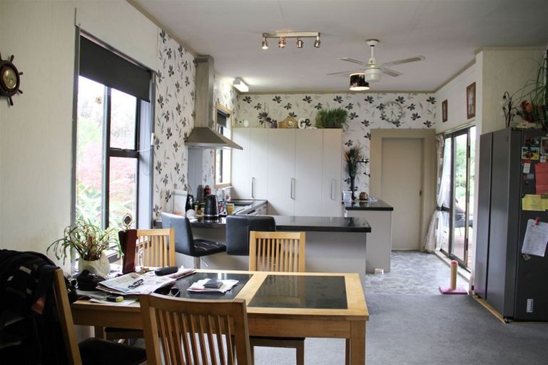 Photo of property in 5 Mcvicar Street, Tuatapere, 9620