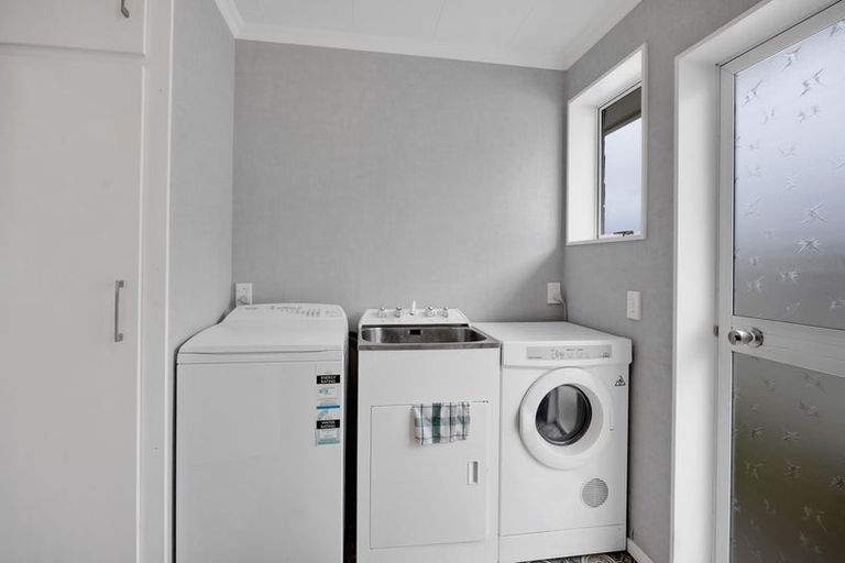 Photo of property in 11 Furlong Street, Hawera, 4610