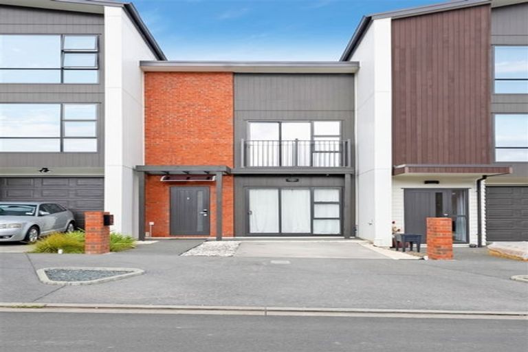 Photo of property in 45 Mahalo Avenue, Wiri, Auckland, 2104