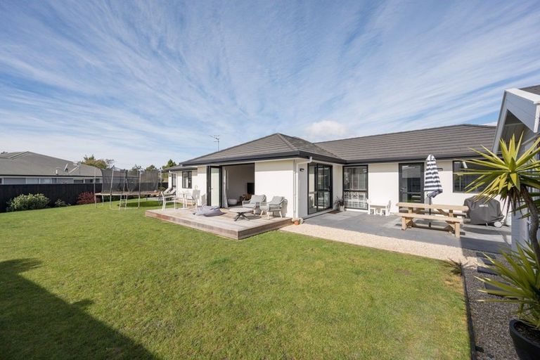 Photo of property in 4 Les Wakefield Road, Mapua, 7005