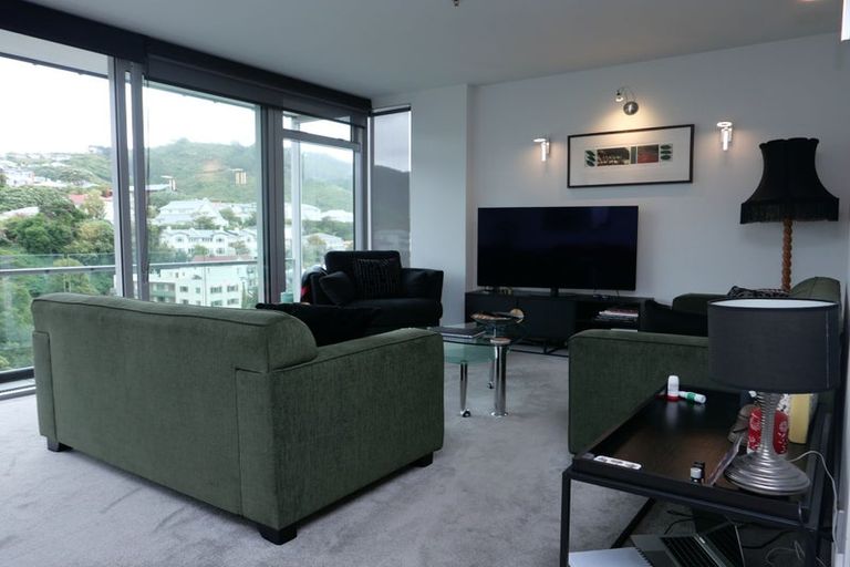 Photo of property in Montreaux Apartments, 9g/164 The Terrace, Wellington Central, Wellington, 6011