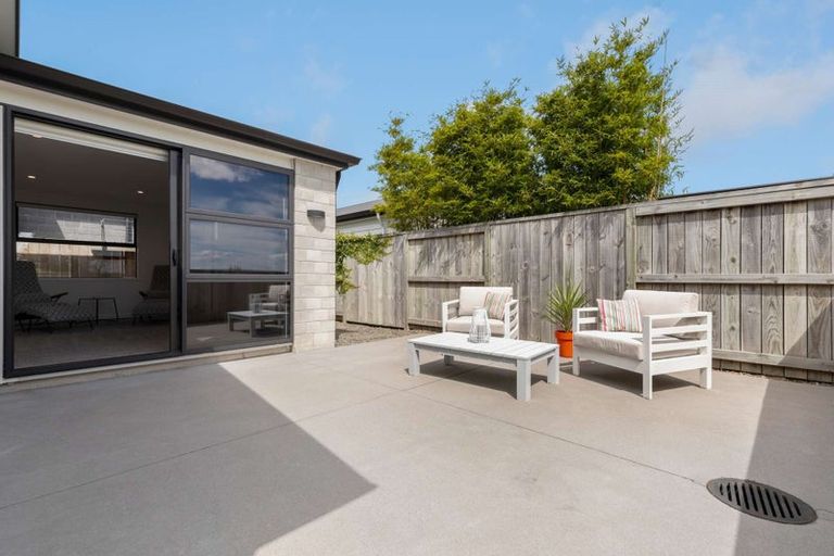 Photo of property in 42 Franks Way, Papamoa Beach, Papamoa, 3118