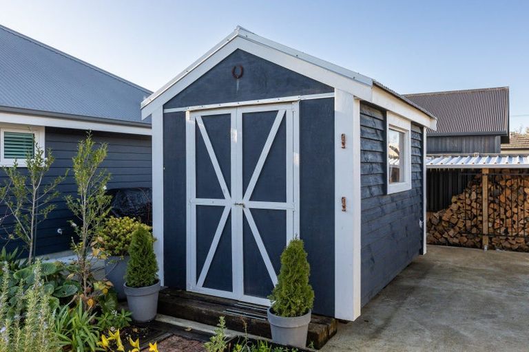 Photo of property in 5 Grooby Place, Havelock North, 4130