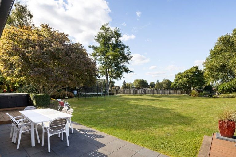 Photo of property in 16 Cowley Drive, Leamington, Cambridge, 3432