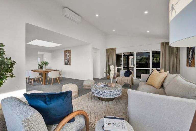 Photo of property in 20 Tiverton Crescent, Whalers Gate, New Plymouth, 4310