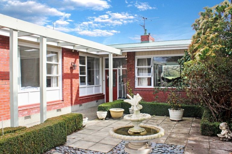 Photo of property in 24 Brackendale Place, Burnside, Christchurch, 8041