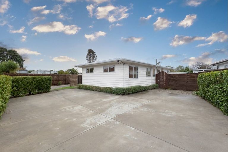 Photo of property in 9a Awatea Avenue, Paraparaumu, 5032
