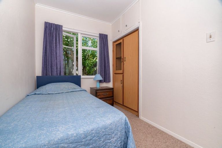 Photo of property in 17 Drake Street, Waikawa Beach, Manakau, 5573