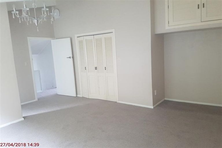 Photo of property in 12 Kapekape Place, Pukerua Bay, 5026