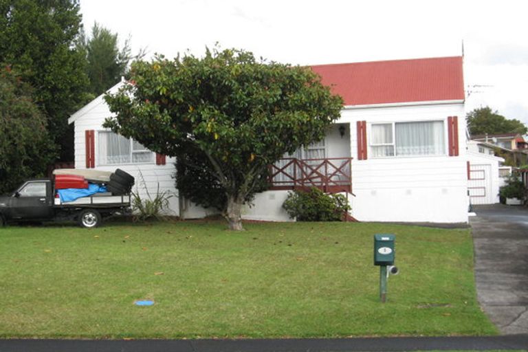 Photo of property in 9 Cairngorm Place, Highland Park, Auckland, 2010