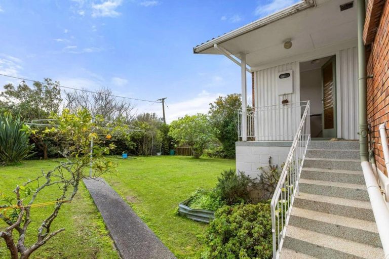 Photo of property in 1068 Whangaparaoa Road, Tindalls Beach, Whangaparaoa, 0930