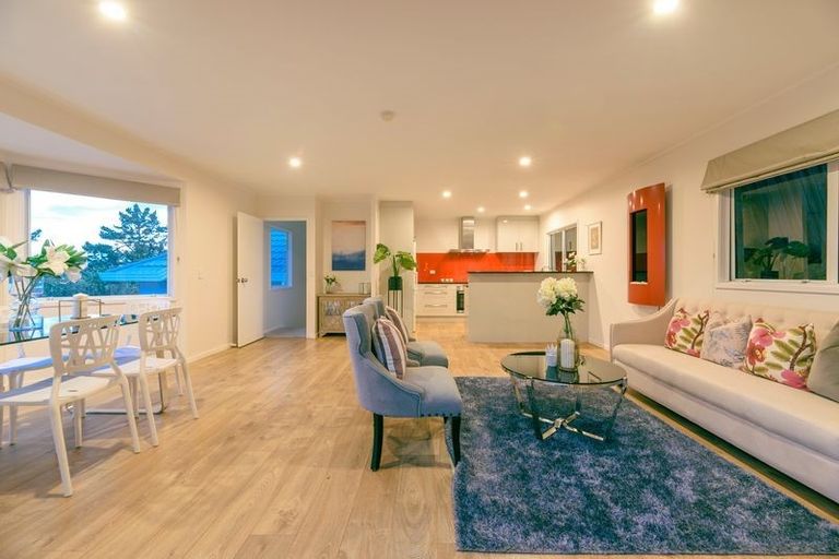 Photo of property in 1/48 Noeleen Street, Glenfield, Auckland, 0629