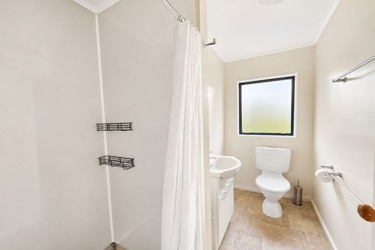 Photo of property in 2/5 Rothwell Street, Titahi Bay, Porirua, 5022