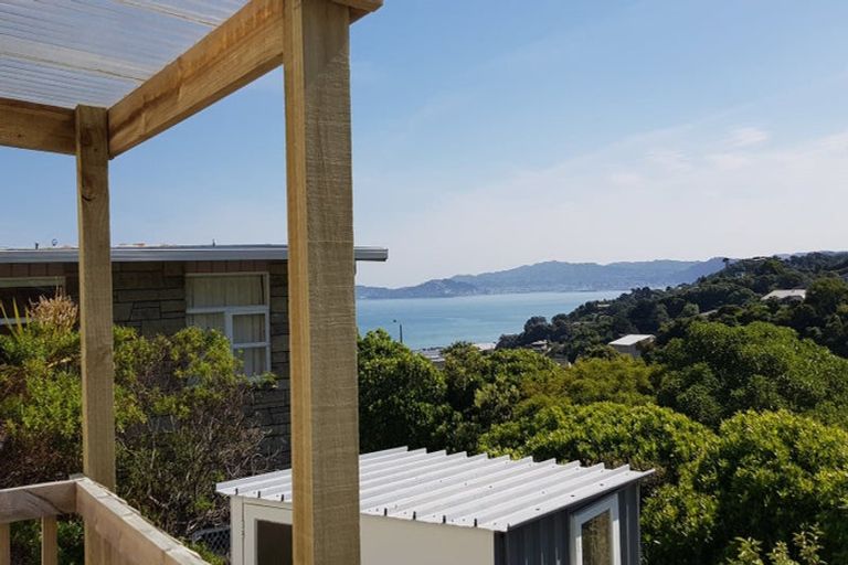 Photo of property in 107 Dowse Drive, Maungaraki, Lower Hutt, 5010