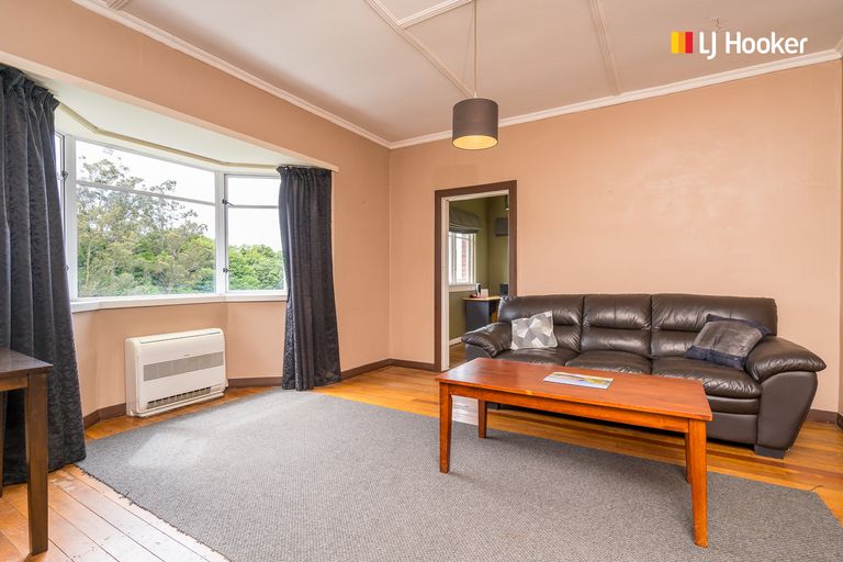 Photo of property in 56 Glen Road, Mornington, Dunedin, 9011