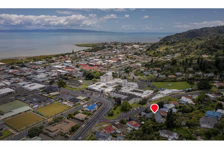 Photo of property in 108 Karaka Road, Thames, 3500