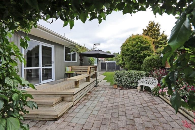 Photo of property in 229a Kenilworth Road, Mayfair, Hastings, 4122