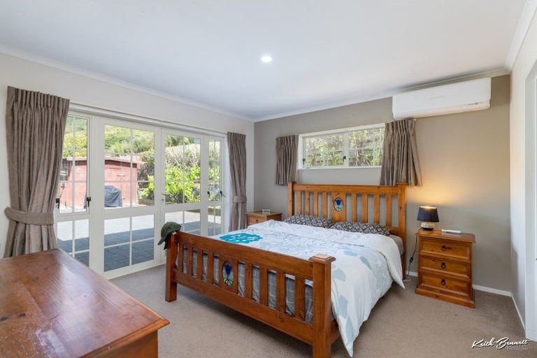 Photo of property in 5 Grace Nicholls Grove, Riverstone Terraces, Upper Hutt, 5018