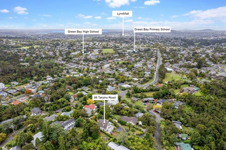 Photo of property in 98 Takahe Road, Titirangi, Auckland, 0604