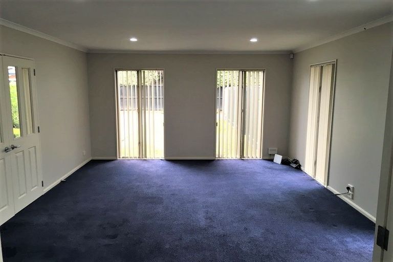 Photo of property in 18 Scarlet Lane, Redwood, Christchurch, 8051