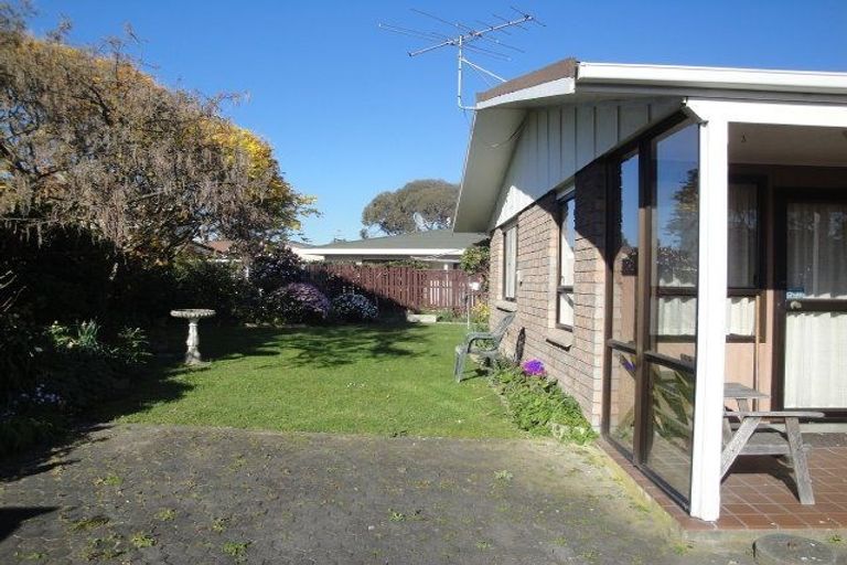 Photo of property in 76 Belvedere Avenue, Waikanae, 5036