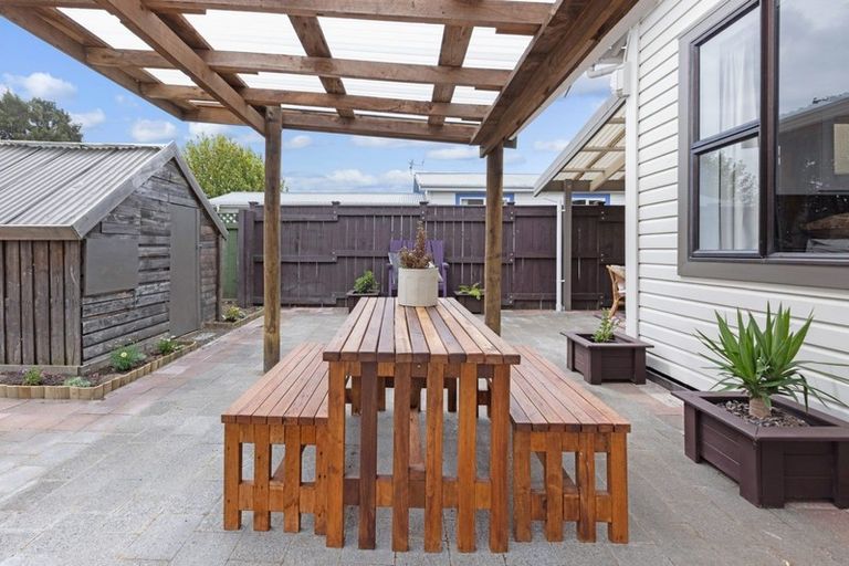 Photo of property in 243 Taradale Road, Pirimai, Napier, 4112