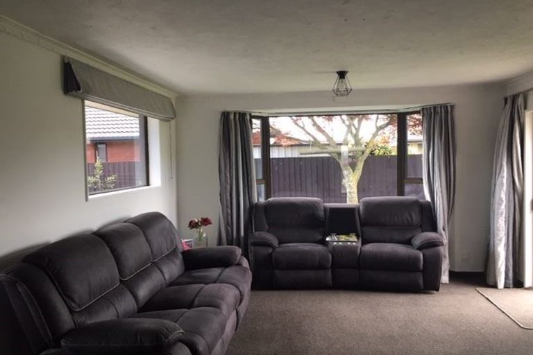 Photo of property in 51 Arcon Drive, Broomfield, Christchurch, 8042