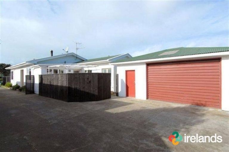 Photo of property in 200 Estuary Road, South New Brighton, Christchurch, 8062