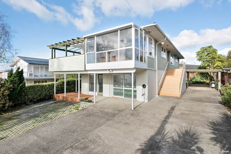 Photo of property in 157 Coronation Road, Hillcrest, Auckland, 0627