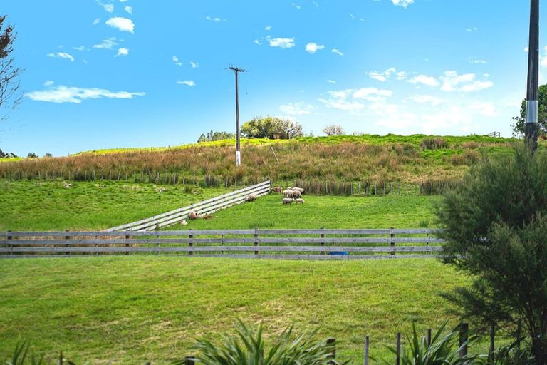 Photo of property in 309 Monowai Road, Wainui, Silverdale, 0994