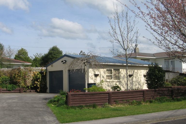 Photo of property in 8 Haynes Crescent, Sunnybrook, Rotorua, 3015