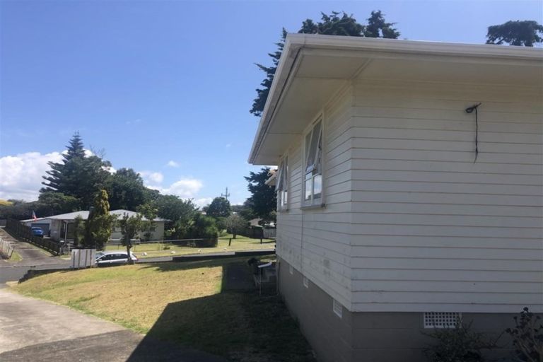 Photo of property in 40 Ashgrove Road, Mangere, Auckland, 2022