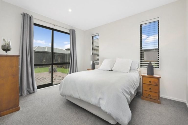 Photo of property in 11 Pajet Street, Marshland, Christchurch, 8083