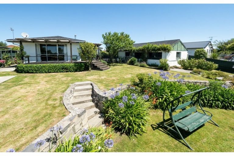 Photo of property in 20 Bidwell Place, Hillmorton, Christchurch, 8025