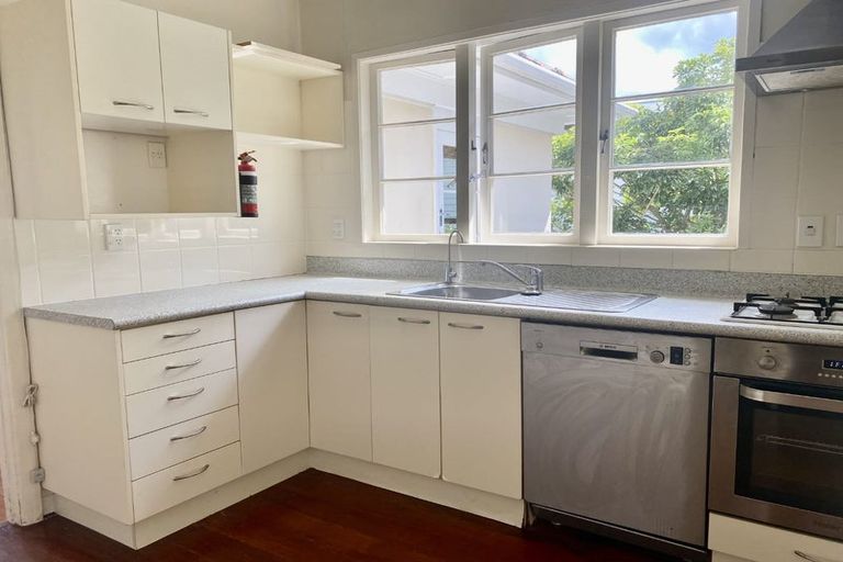 Photo of property in 28a Francis Street, Hauraki, Auckland, 0622
