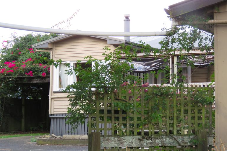 Photo of property in 1218 Great South Road, Runciman, Drury, 2578