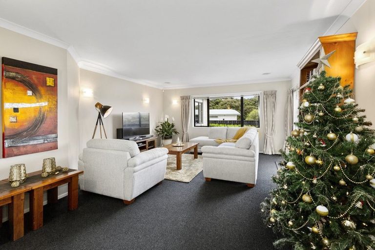 Photo of property in 40 Navigation Drive, Whitby, Porirua, 5024