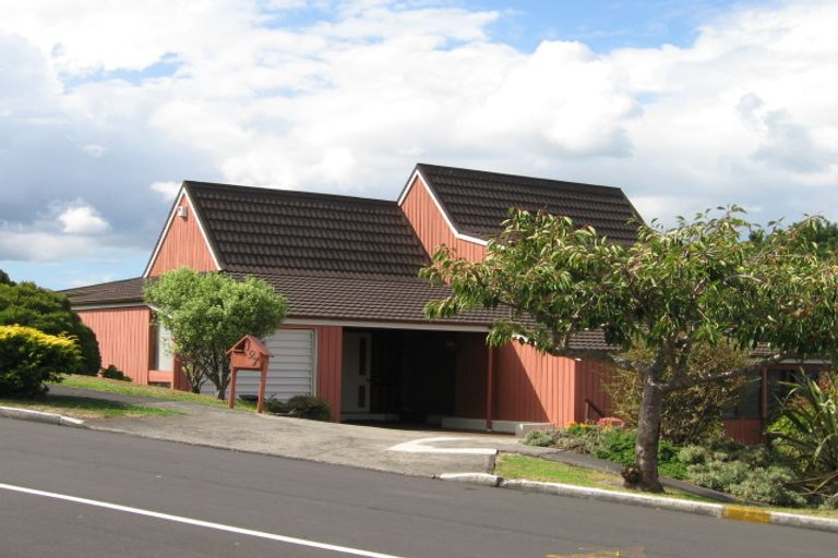 Photo of property in 197 West Harbour Drive, West Harbour, Auckland, 0618