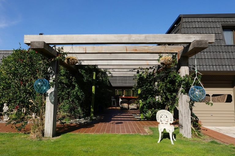 Photo of property in 41 Marina Drive, Waikawa, Picton, 7220