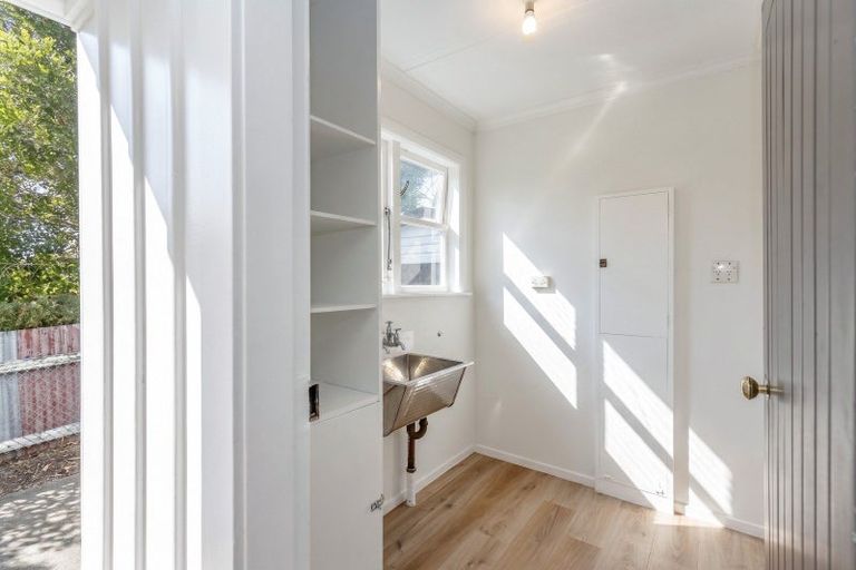 Photo of property in 97 Broadway, Carterton, 5713