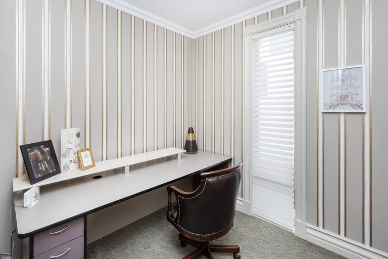 Photo of property in 152 Merivale Lane, Merivale, Christchurch, 8014