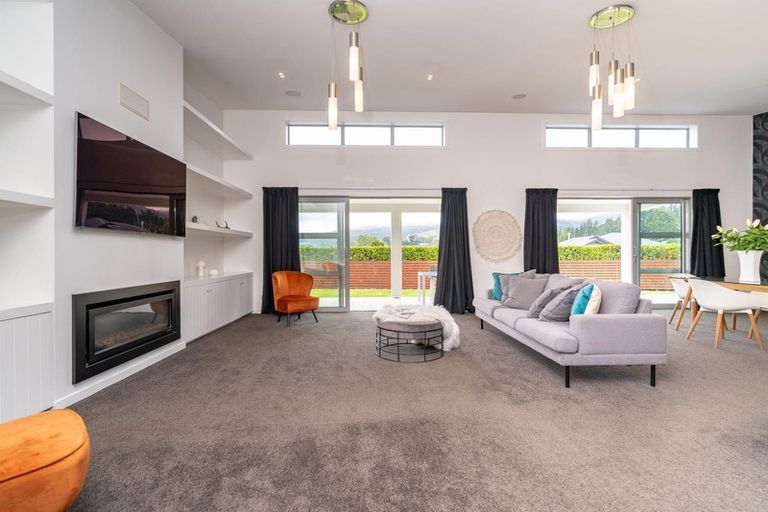 Photo of property in 15 Reeves Street, Green Island, Dunedin, 9018