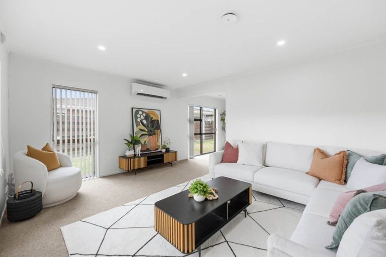 Photo of property in 2/126 Carruth Road, Papatoetoe, Auckland, 2025